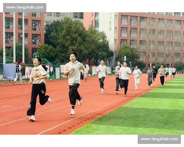 打造高效训练计划，实现长期体育目标与身体素质全面提升